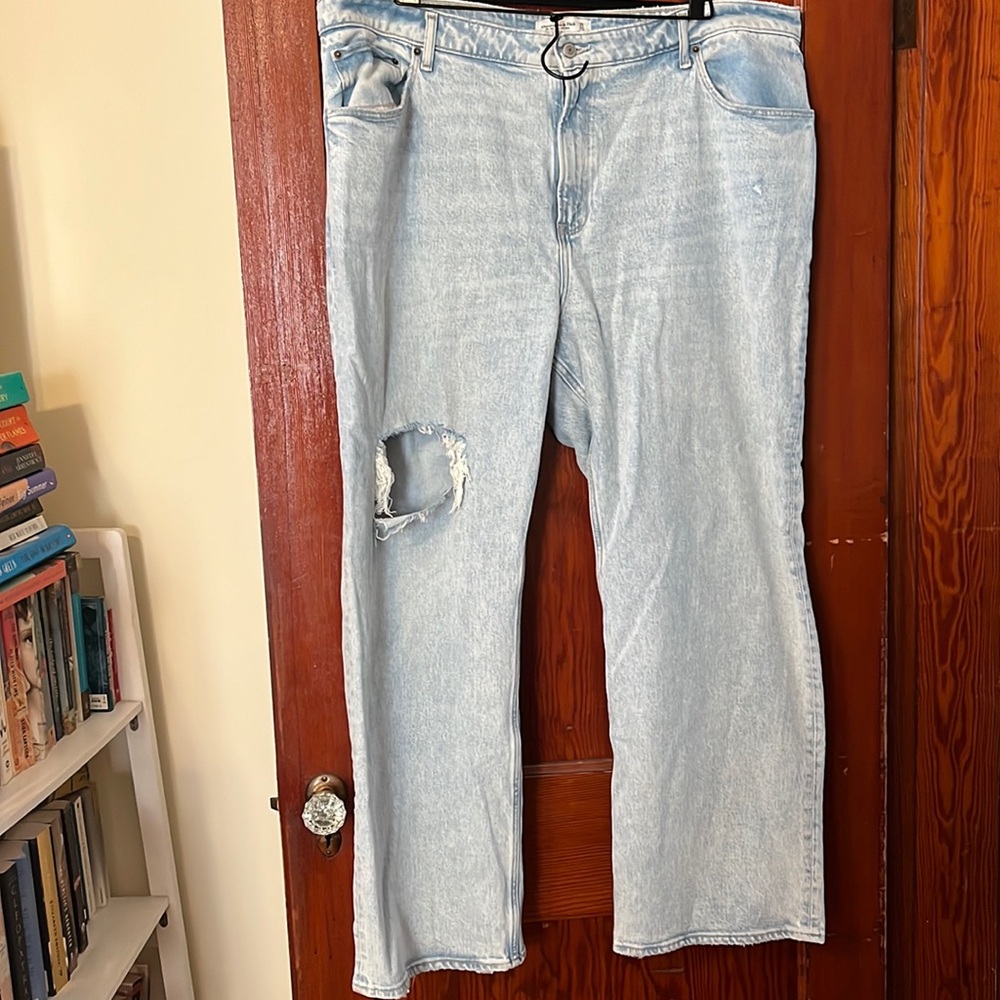 Abercrombie curve love 90’s relaxed jean